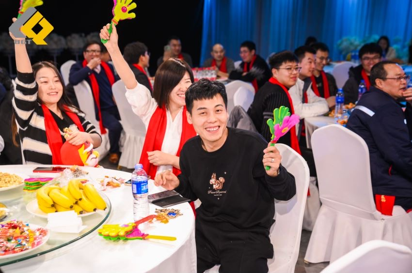 倍头条 | 同心聚力新征程 老子有钱lzyq882023年会盛典圆满进行！